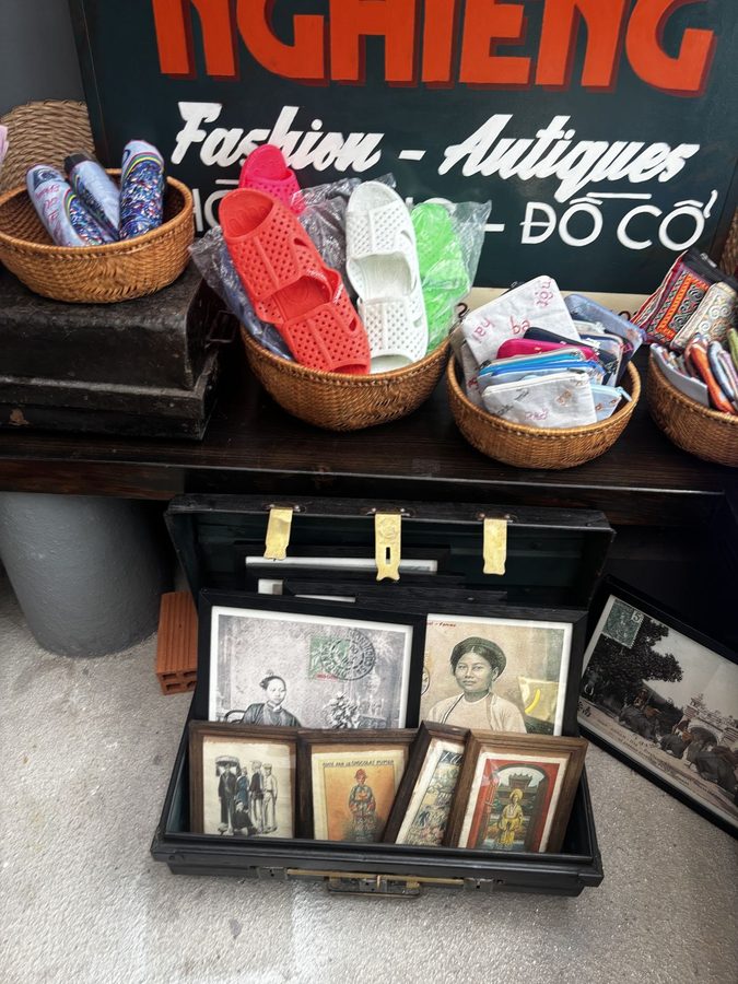 showroom_ANH by LOOSE ANNAMの店内