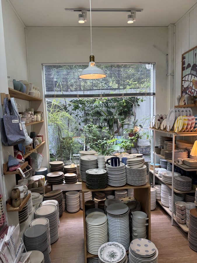 hè.ceramicの店内・商品(ホーチミン)