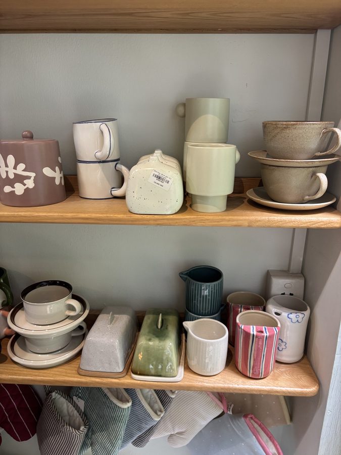 hè.ceramicの店内・商品(ホーチミン)