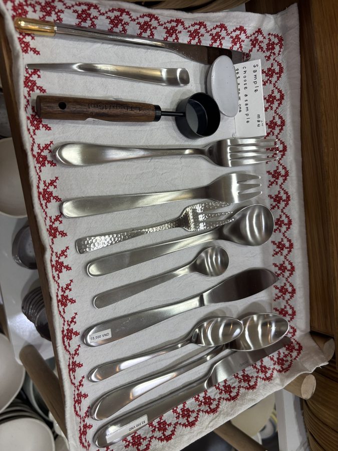 hè.ceramicの店内・商品(ホーチミン)
