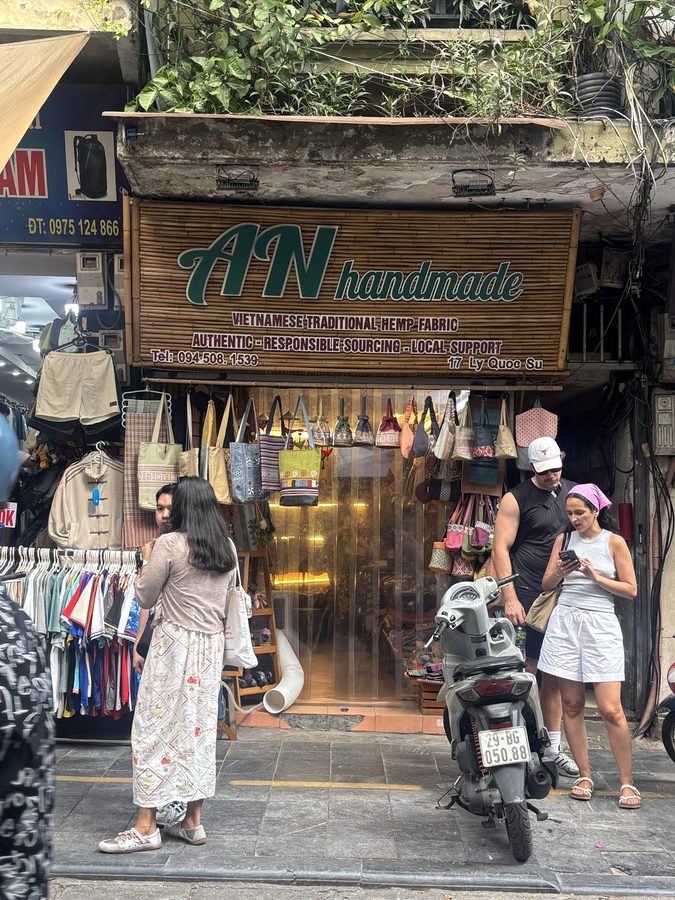 An Handmadeの店内・商品(ハノイ)