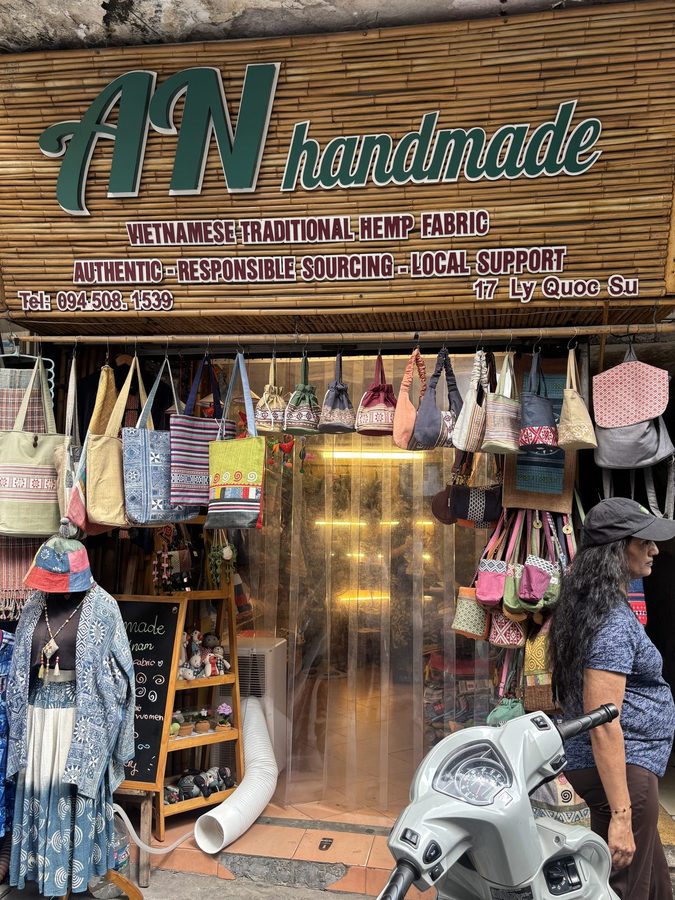 An Handmadeの店内・商品(ハノイ)
