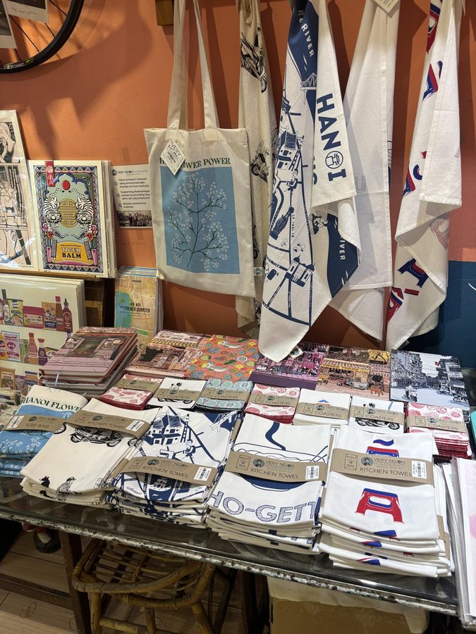 Collective Memory – The House of Curiosの店内・商品(ハノイ)