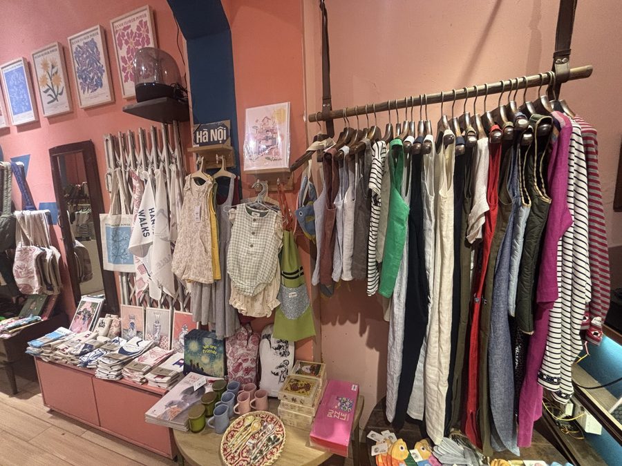 Collective Memory – The House of Curiosの店内・商品(ハノイ)