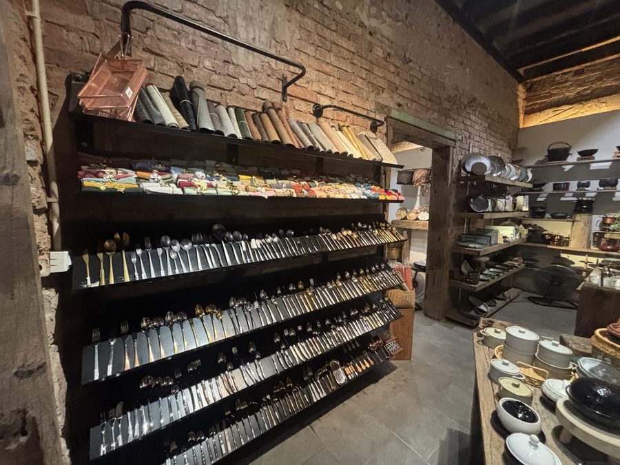MAY KITCHENWARE(メイ・キッチンウェア)の店内・商品
