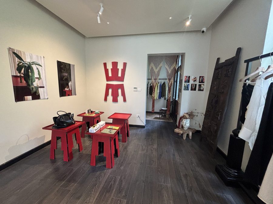 oBJECTsの店内・商品（ハノイ）
