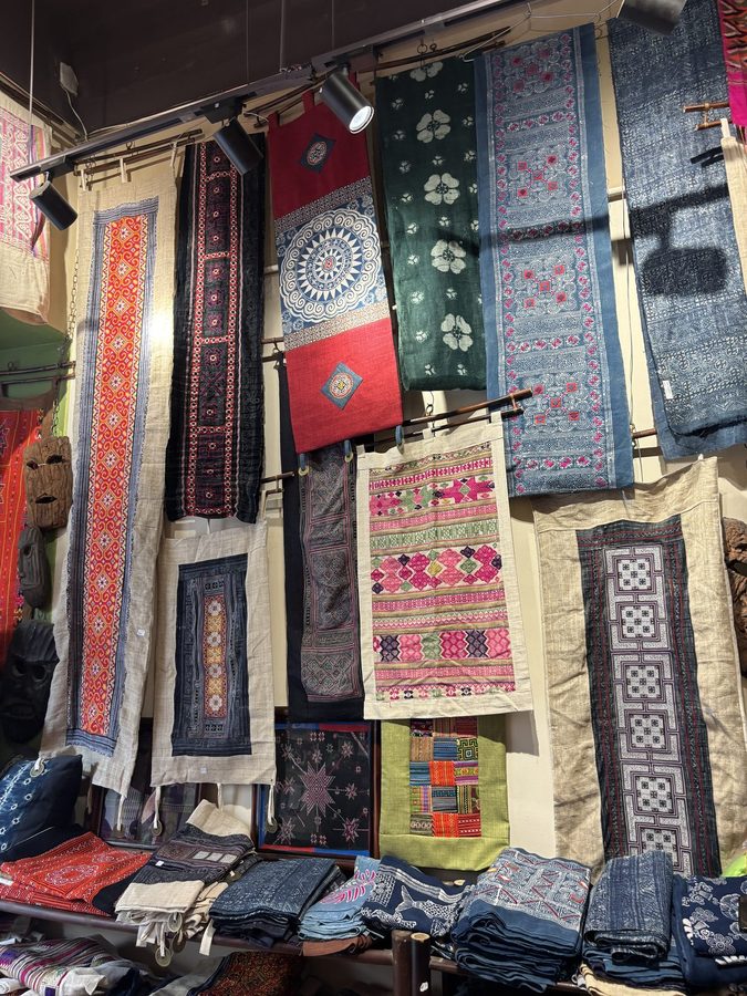 Vietnamese Craft Guildの店内・商品（ハノイ）