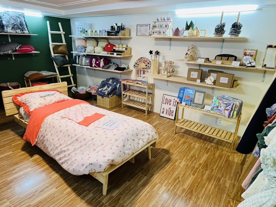 Louh X Alouaneの店内の奥まで見渡した様子（ホーチミン・タオディエン）