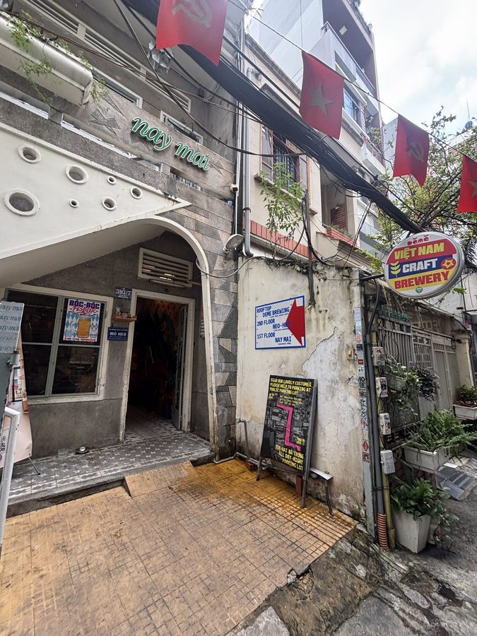 Nay Mai Tạp Hóaの店内・商品（ホーチミン）