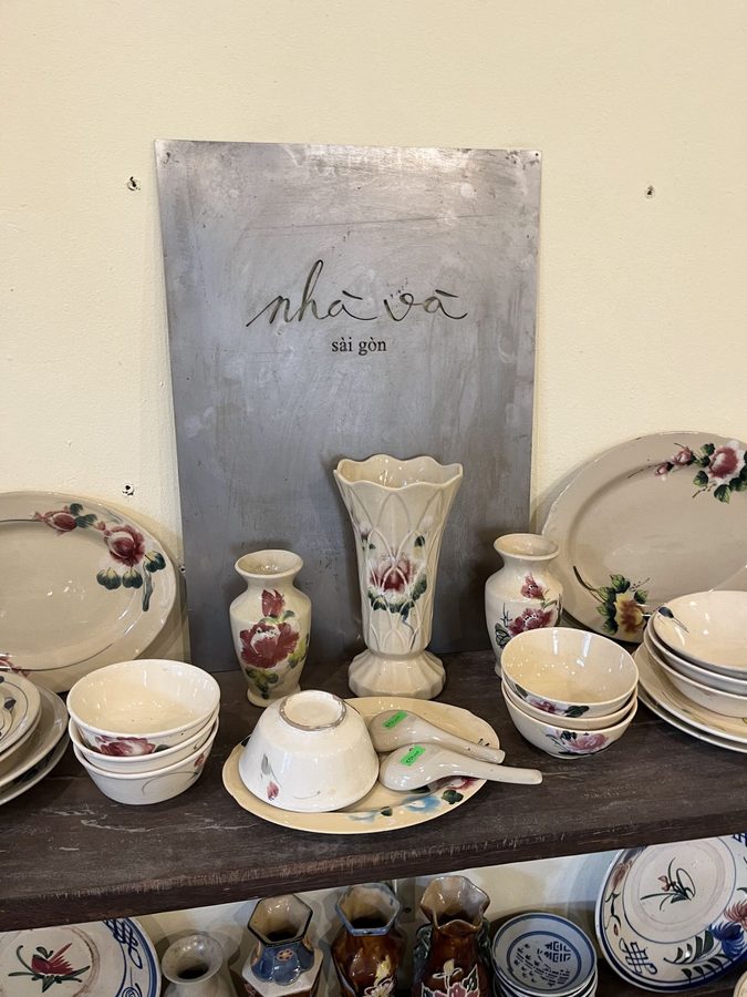 nhà và saigon(ニャーヴァ サイゴン)の店内・商品