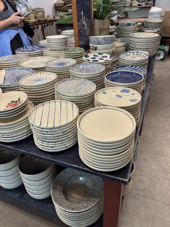 Tuhu Ceramicsの店内・商品(ホーチミン)
