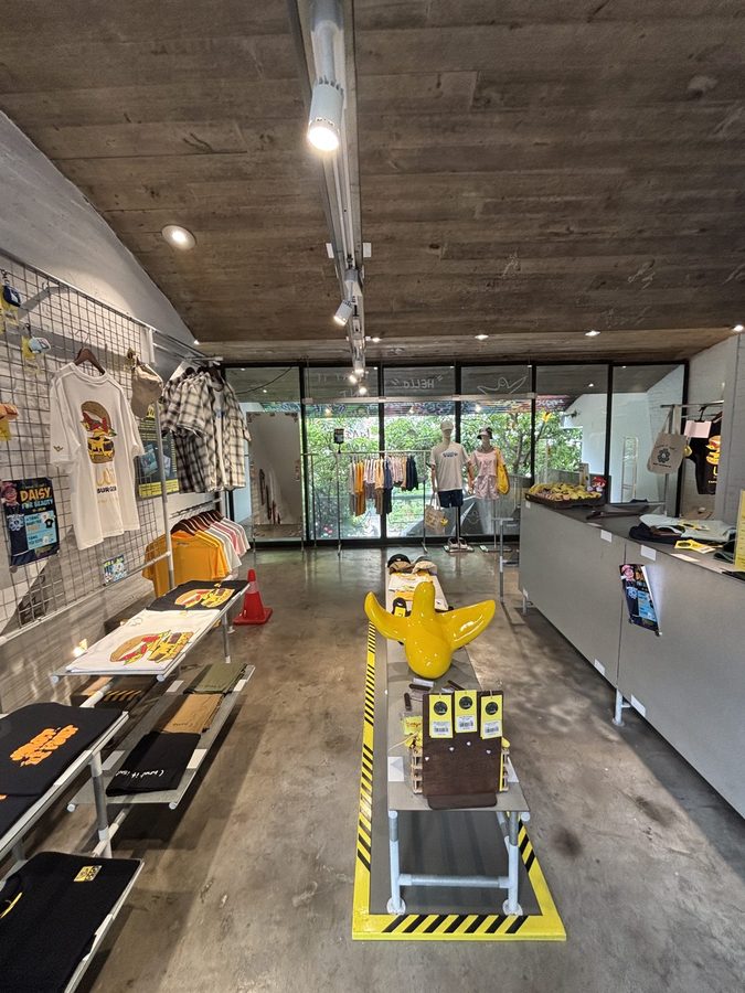 What it isNt Bình Thạnh House Flagship Storeの店内・商品
