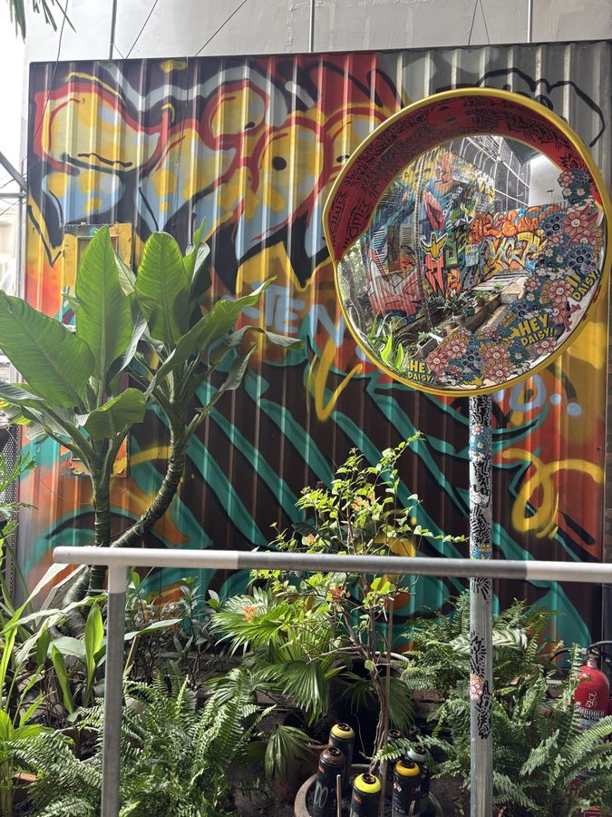 What it isNt Bình Thạnh House Flagship Storeの店内